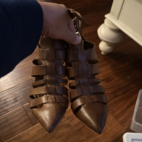 New without box BCBGENERATION Jaxx shoes - Picture 8 of 11